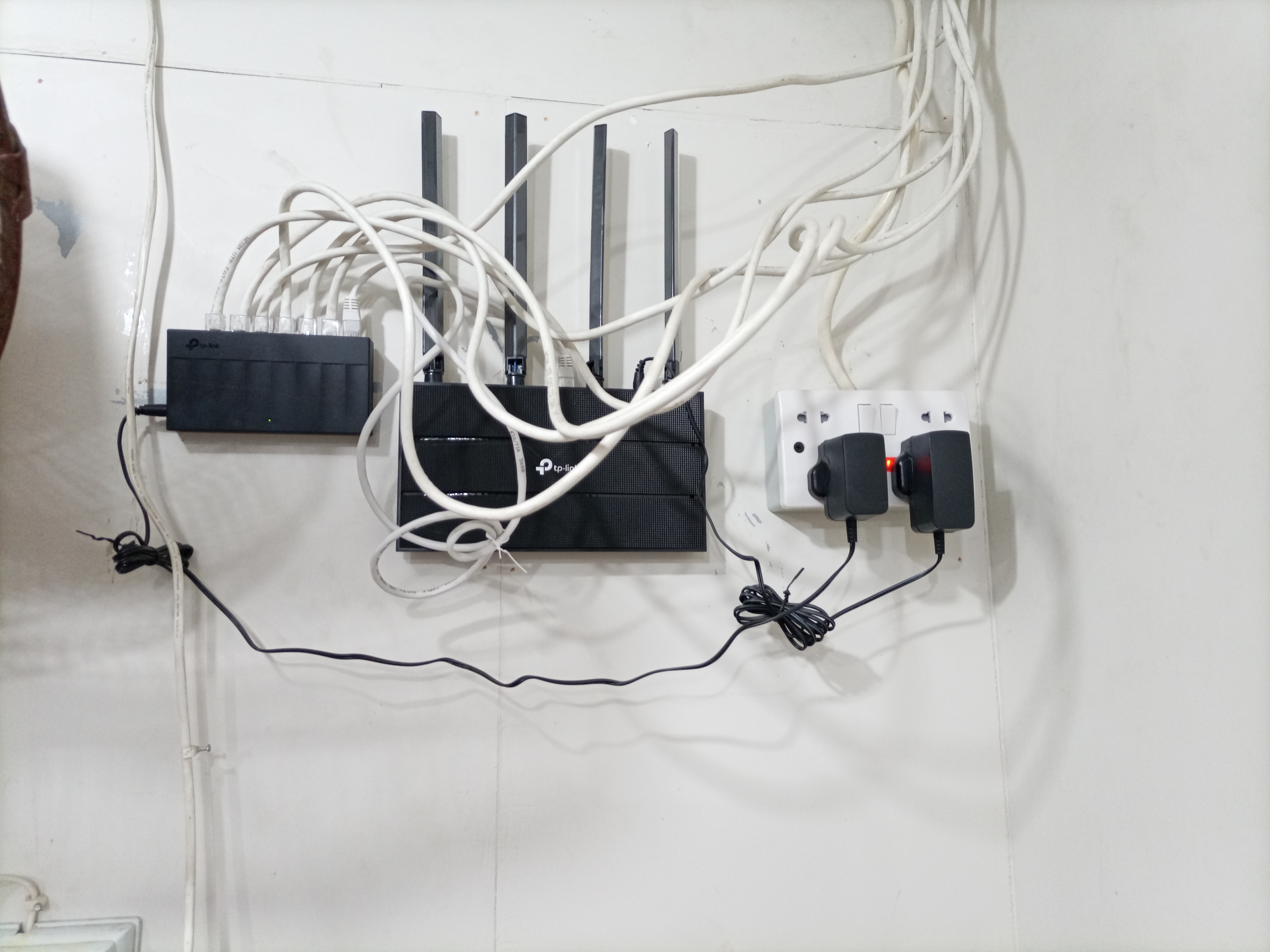 Switch and Router Hub